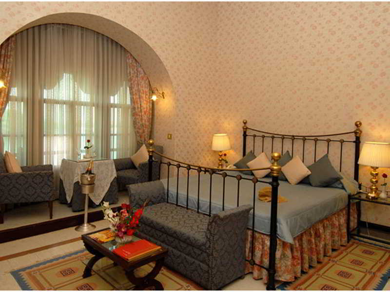 Gajner Palace
