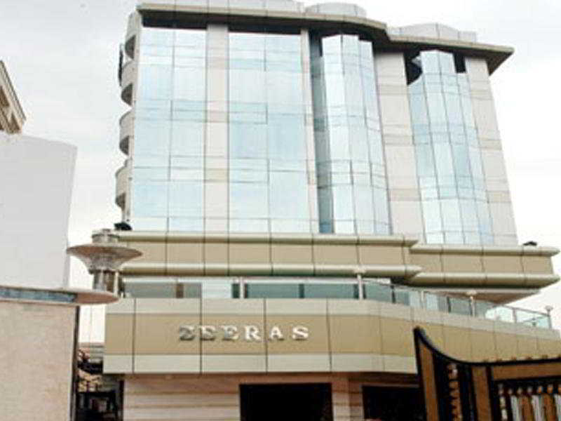 Hotel Zeeras