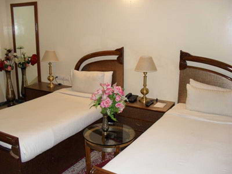 Hotel Zeeras