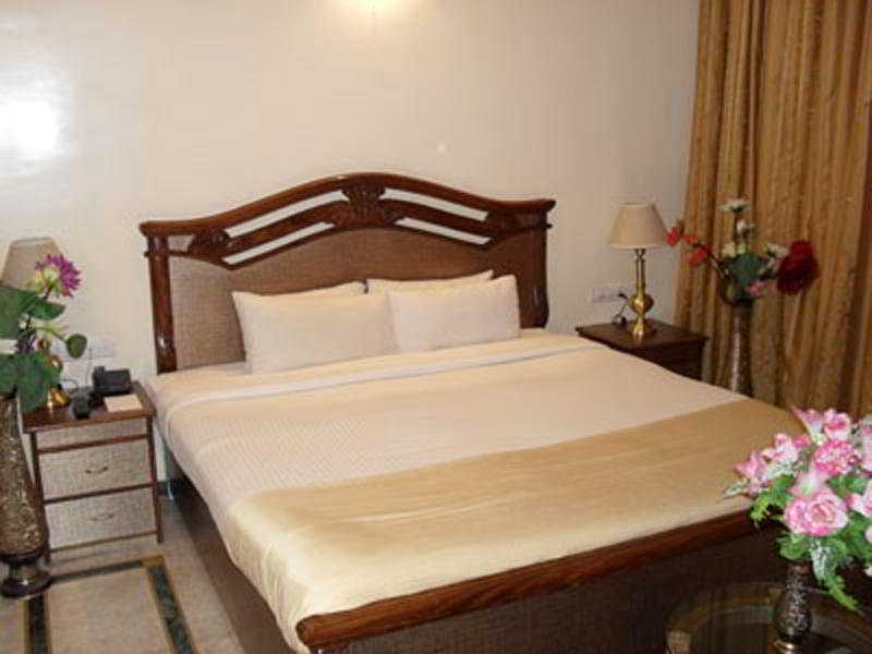 Hotel Zeeras