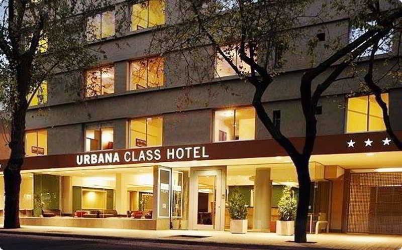 Urbana Class Hotel