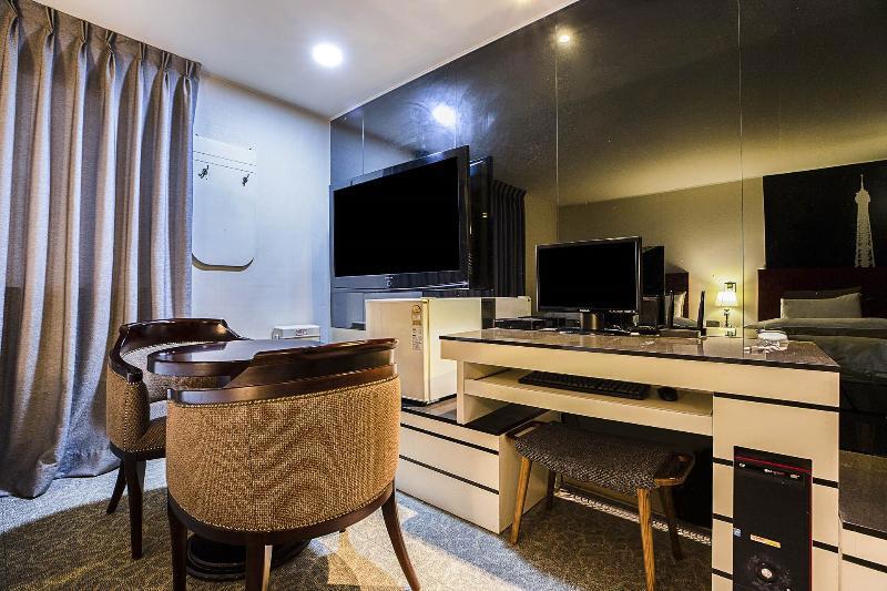 Amourex Hotel