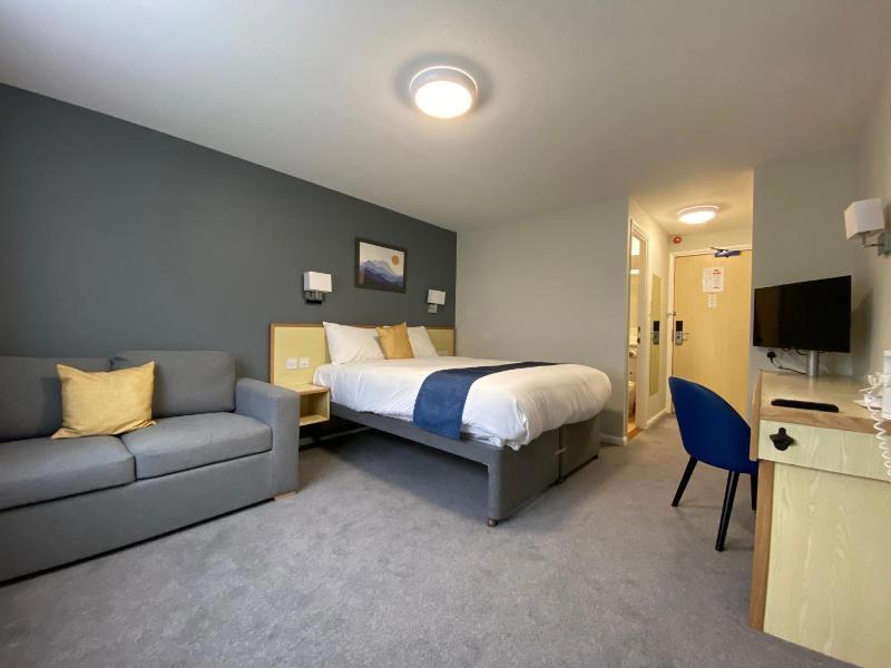 Days Inn By Wyndham Sedgemoor M5