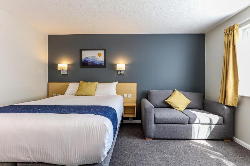 Days Inn By Wyndham Sedgemoor M5