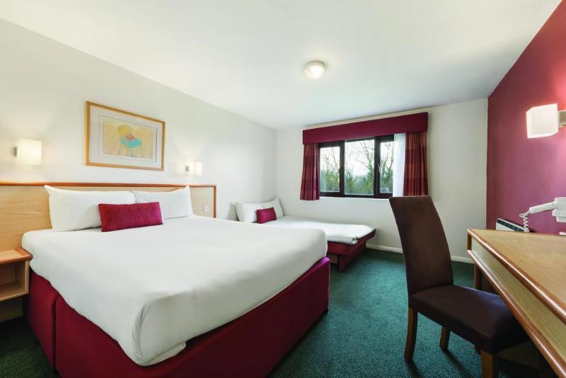 Days Inn By Wyndham Sedgemoor M5