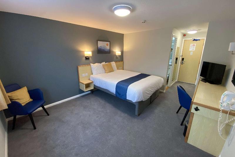 Days Inn By Wyndham Sedgemoor M5