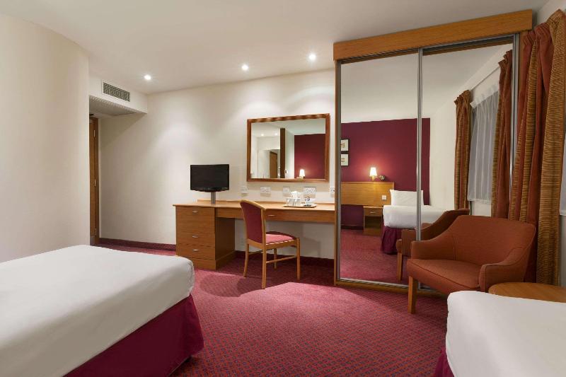 Days Inn By Wyndham Stevenage North