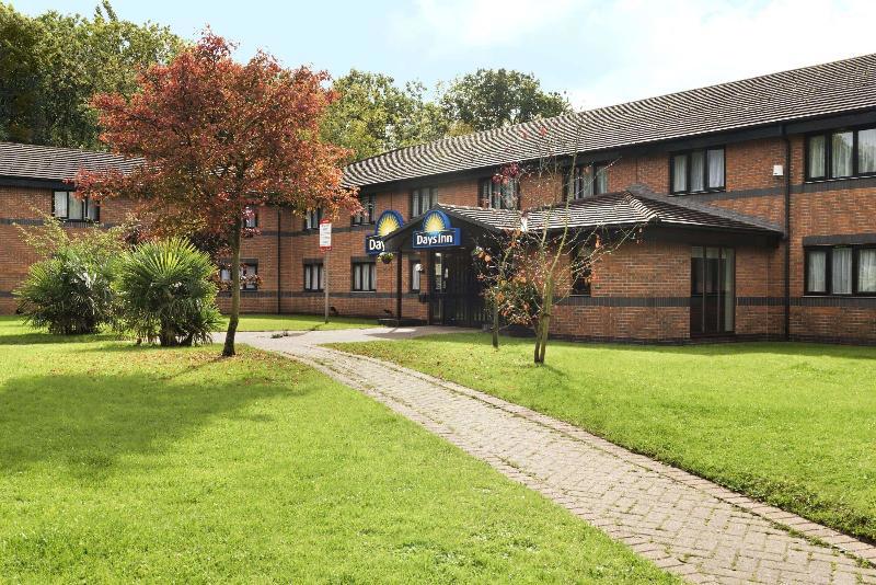 Days Inn By Wyndham Warwick North M40