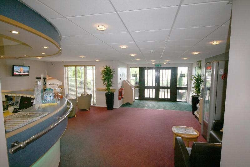 Days Inn By Wyndham Bradford M62