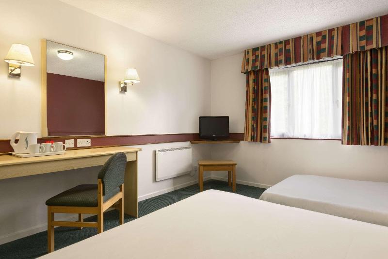 Days Inn By Wyndham Bradford M62