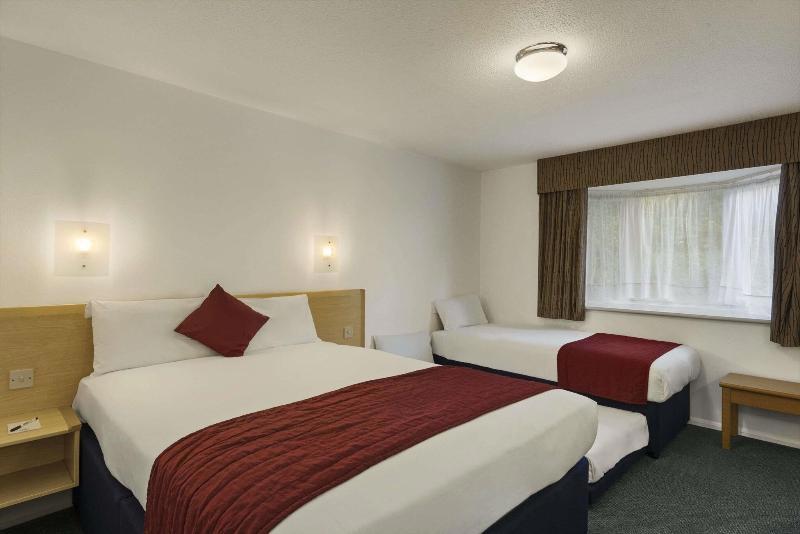 Days Inn By Wyndham Fleet M3