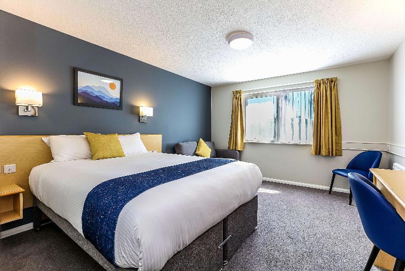Days Inn By Wyndham Fleet M3
