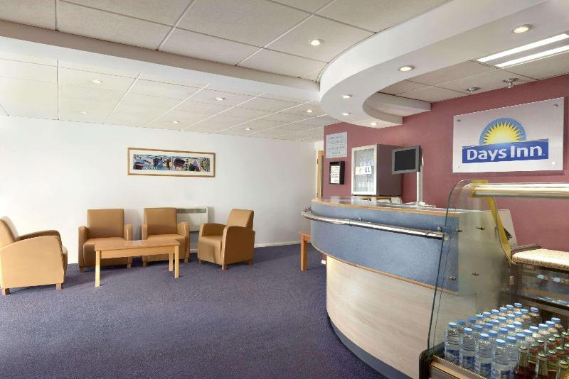 Days Inn By Wyndham Membury M4