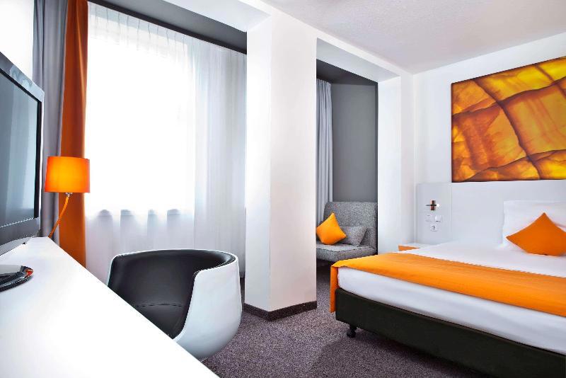 Wyndham Garden Dusseldorf City Centre Konigsallee galeri fotoğrafı
