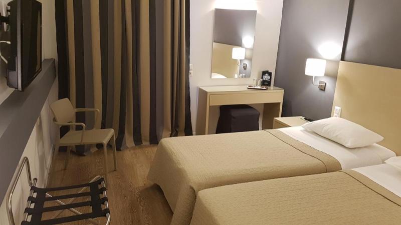 Dionissos Hotel galeri fotoğrafı