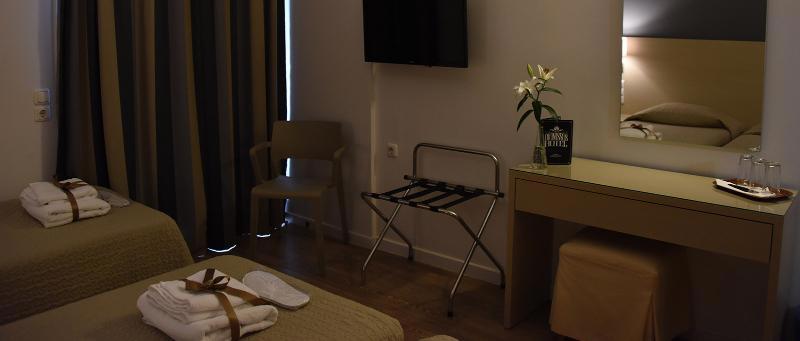 Dionissos Hotel galeri fotoğrafı