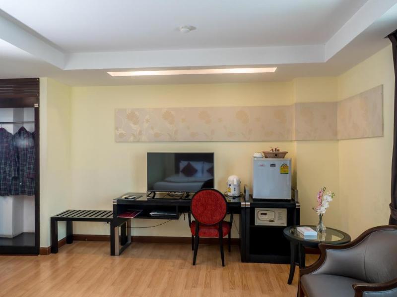Atrium Boutique Hotel