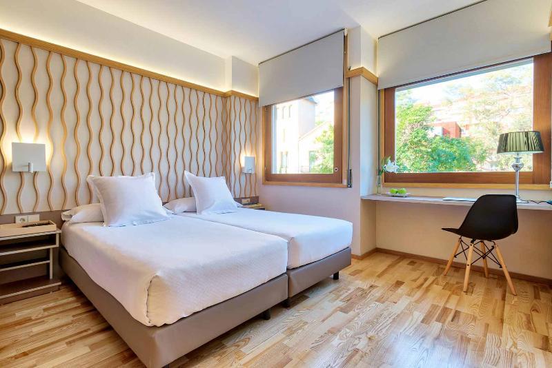 Bonanova Suite Hotel