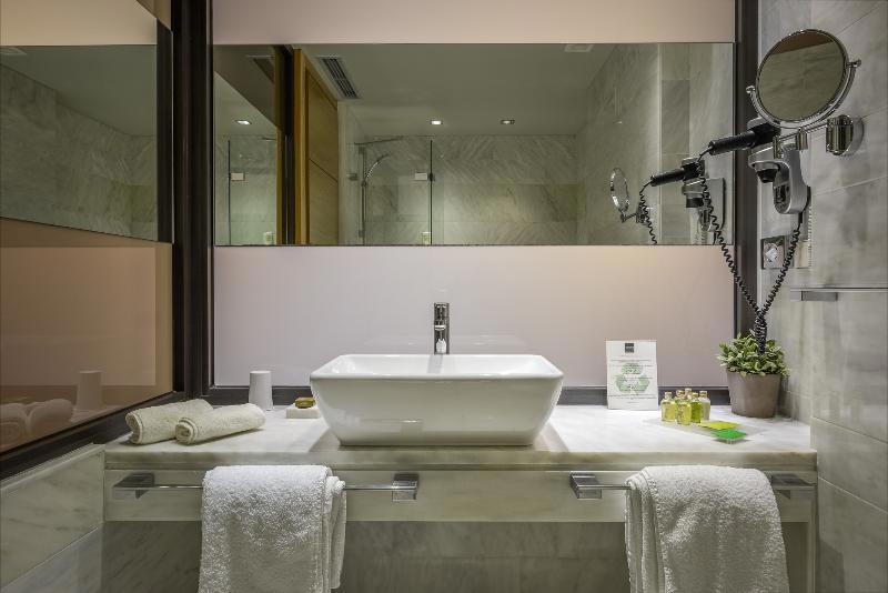Esperos Palace Luxury & Spa Hotel
