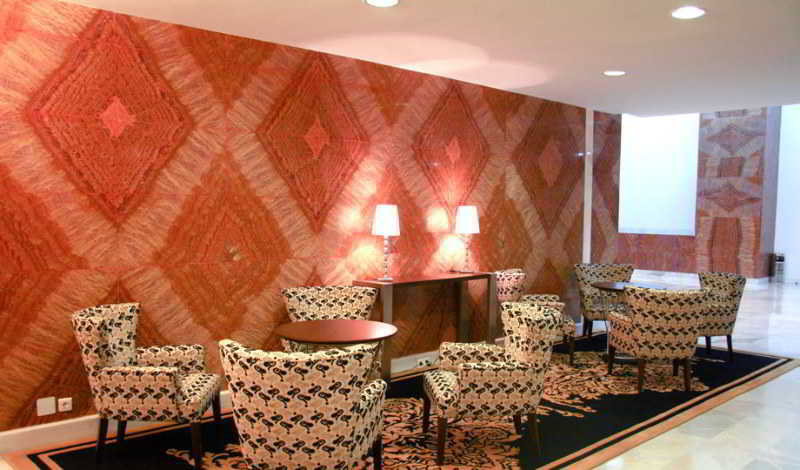 El Aurassi Hotel