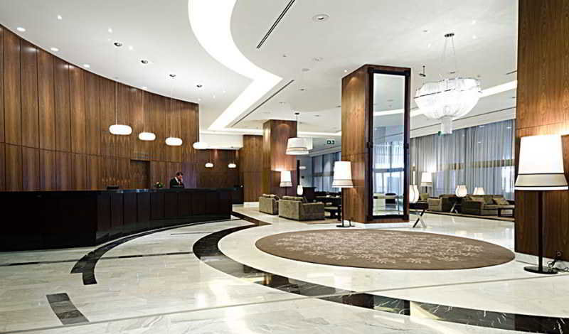 El Aurassi Hotel