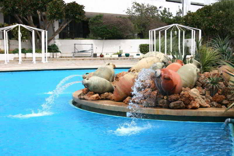 El Aurassi Hotel