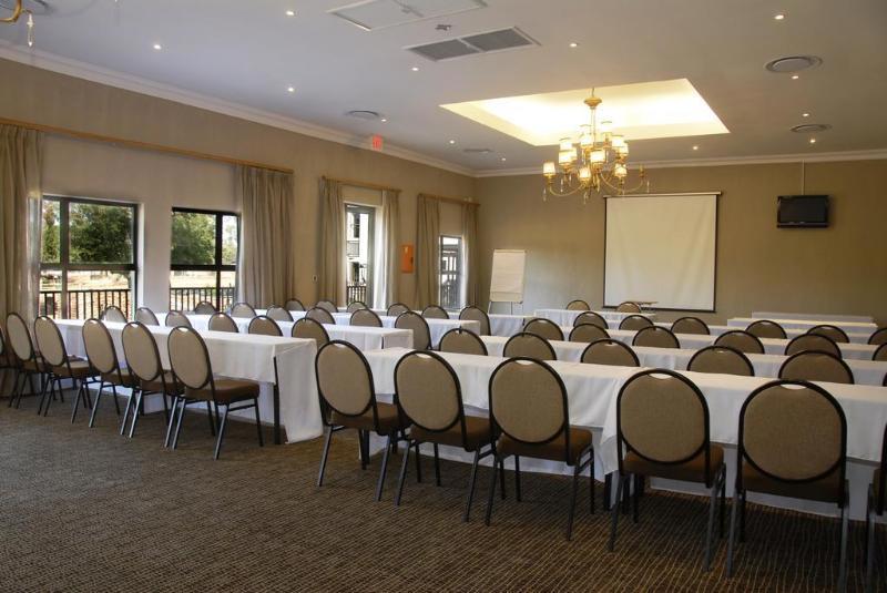 Protea Hotel By Marriott Bloemfontein Willow Lake