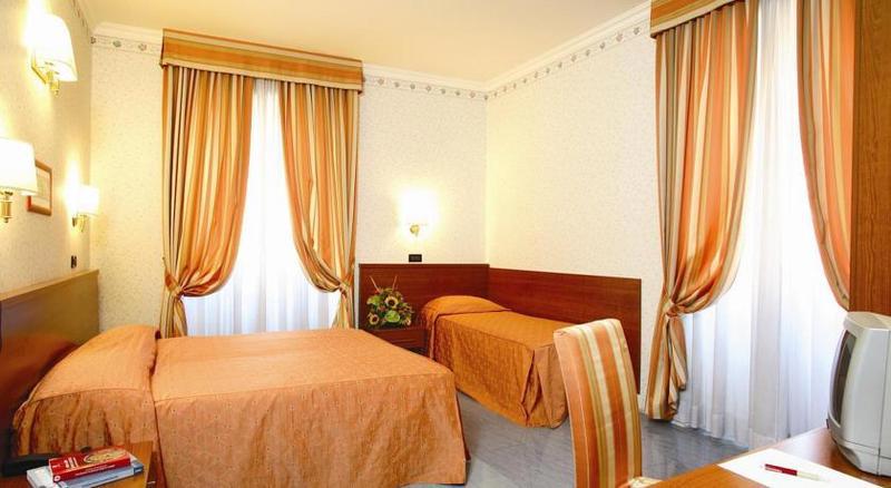 Hotel Dina galeri fotoğrafı