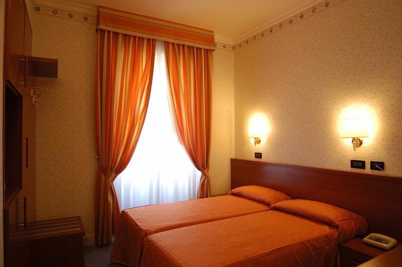 Hotel Dina galeri fotoğrafı
