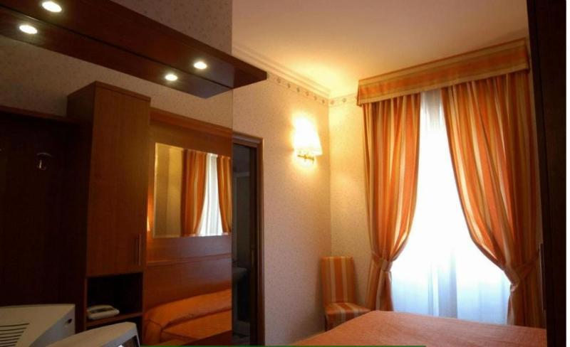 Hotel Dina galeri fotoğrafı