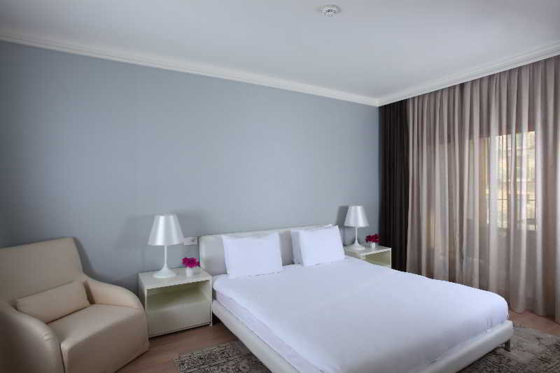 Sundance Suites Hotel