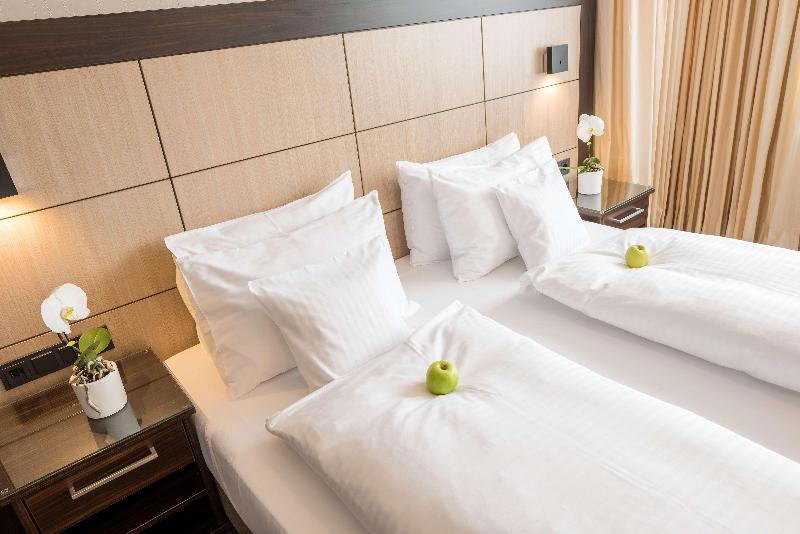 Leoso Hotel Leverkusen galeri fotoğrafı