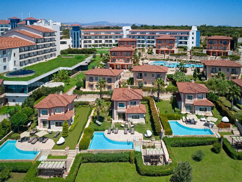 Royal Teos Thermal Resort Clinic & Spa - Halal Hotel