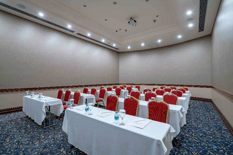 Royal Teos Thermal Resort Clinic & Spa - Halal Hotel