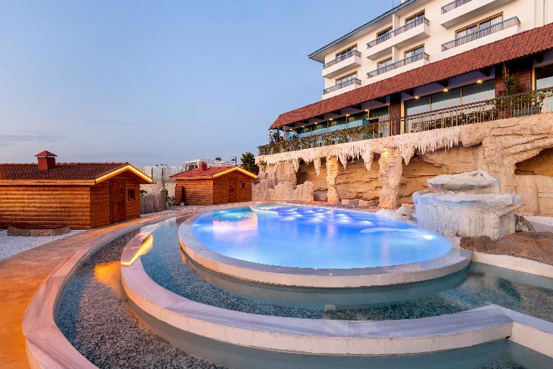 Royal Teos Thermal Resort Clinic & Spa - Halal Hotel