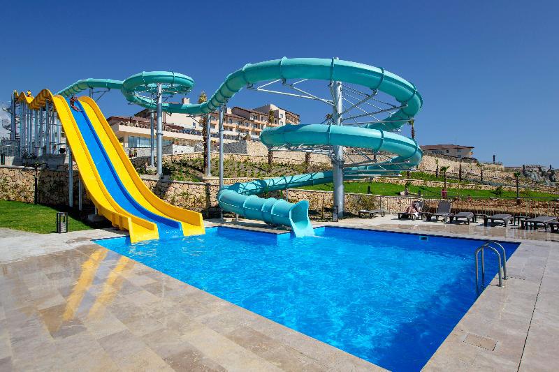 Royal Teos Thermal Resort Clinic & Spa - Halal Hotel