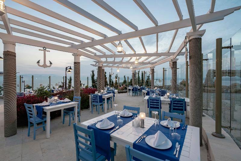 Royal Teos Thermal Resort Clinic & Spa - Halal Hotel