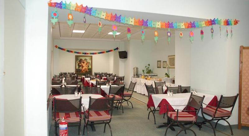 City Marina Hotel