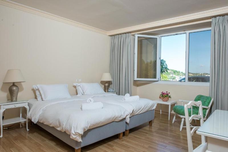City Marina Hotel