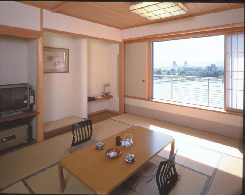 Biwako Grand Hotel