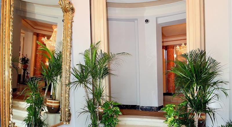 Vigo Hotel