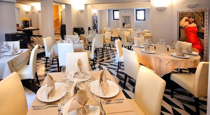 Vigo Hotel