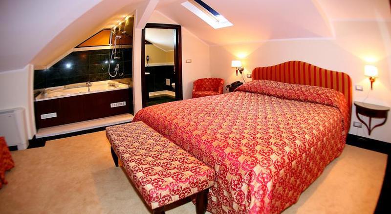 Vigo Hotel