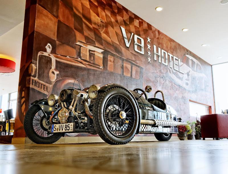 V8 Hotel Classic Motorworld Region Stuttgart galeri fotoğrafı