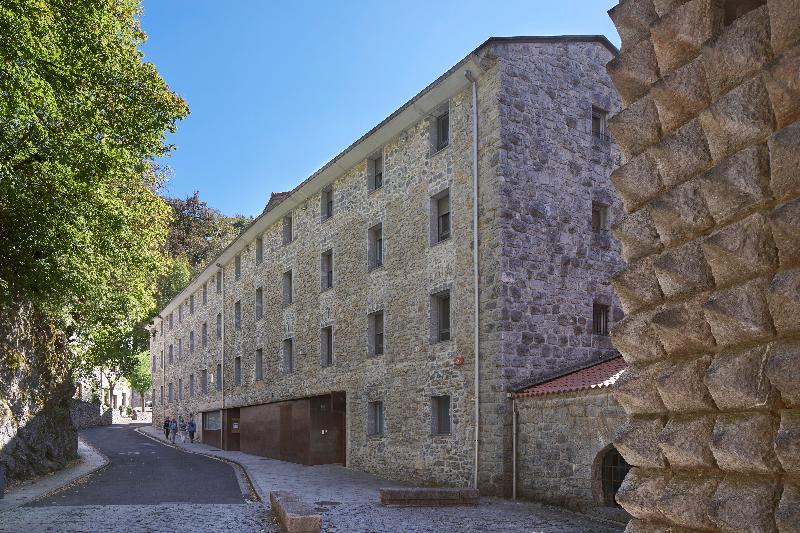 Iraipe Santuario De Arantzazu Hotel