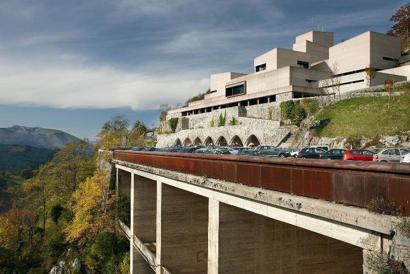 Iraipe Santuario De Arantzazu Hotel