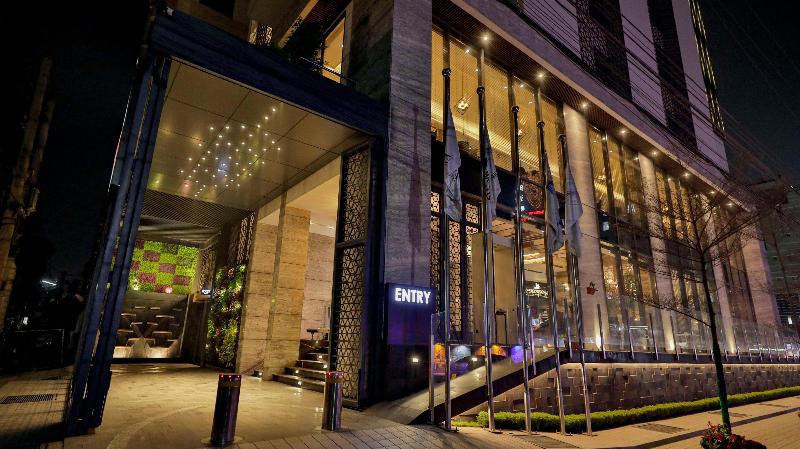 Best Western Plus Runway - Luxury Collection Hotel