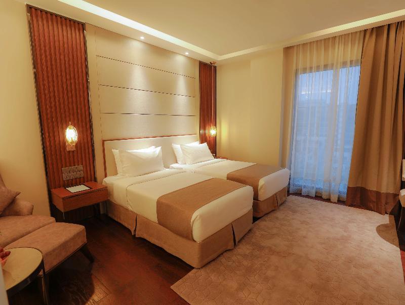 Best Western Plus Runway - Luxury Collection Hotel