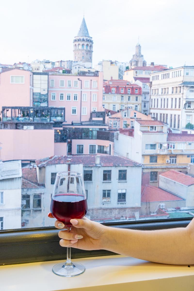 Art Karakoy Suites Hotel