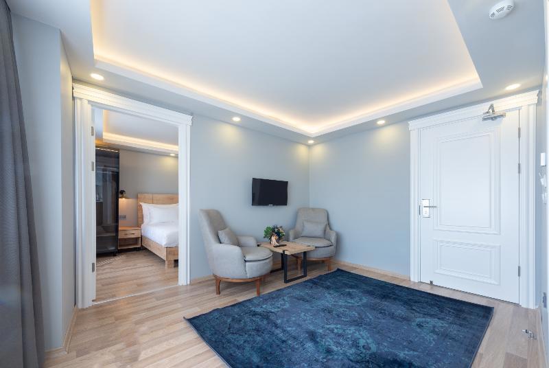 Art Karakoy Suites Hotel